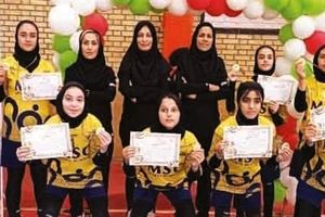 قهرمانی دختران آکادمی والیبال فولاد مبارکه در مسابقات زیر ۱۳ سال منطقه ۳ استان