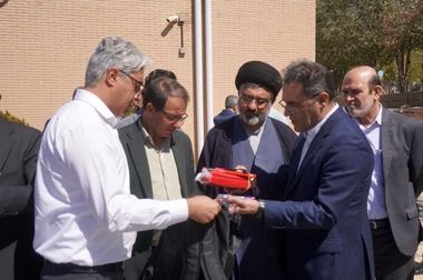 سلامت مردم و کارکنان از اولویت‌های‌ اصلی پتروشیمی ایلام است