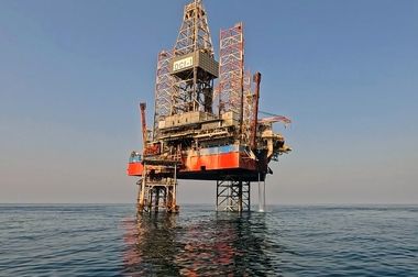 مراسم تکریم و معارفه مدیران جدید در گروه توسعه پترو ایران برگزار شد