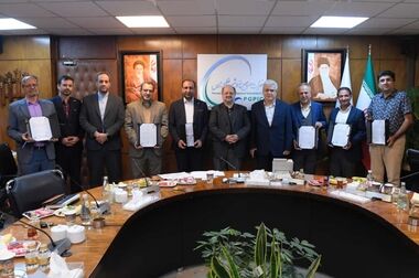 تجلیل از نفرات برتر کنکور ۱۴۰۴ در بوشهر با حمایت گروه صنایع پتروشیمی خلیج‌فارس/ رتبه نخست استان بوشهر در نهضت ملی مدرسه‌سازی