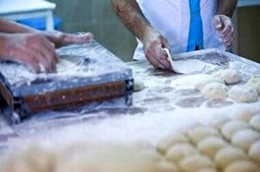 افزایش قیمت نان در تهران رسما کلید خورد/ نان سنگک ۵۲ درصد گران شد