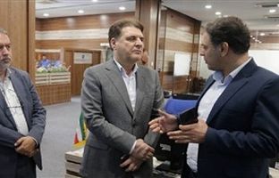 بازدید معاون سیاسی وزیر کشور ازمرکز عملیات شبکه شرکت مخابرات