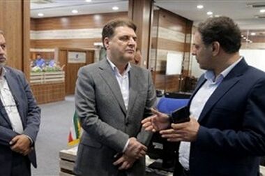 نشست مدیرعامل و معاونین با مدیران هفت منطقه مخابراتی در مشهد مقدس