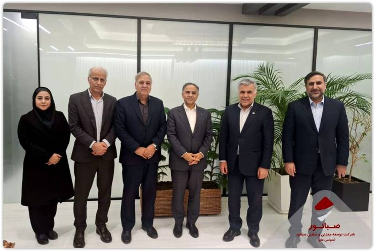 جلسه مدیرعامل صبانور با مدیرعامل بانک تجارت با محوریت تسریع در تأمین مالی پروژه‌ها