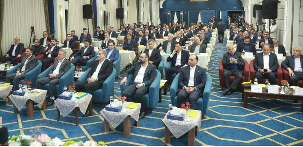 همایش سراسری مدیران بانک قرض‌الحسنه مهر ایران برگزار شد