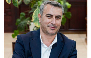 «رامین کاشف آذر» سرپرست شهر فرودگاهی امام خمینی(ره) شد 