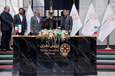 اعلام کانال های ارتباطی بانک ملت برای اطلاع رسانی به سهامداران