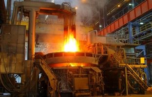 محدودیت‌های برق، تولید فولاد را تا مرز ۵ درصد کاهش داد