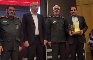 اعطای نشان اقتصاد مقاومتی به مدیرعامل شرکت نفت ستاره خلیج فارس