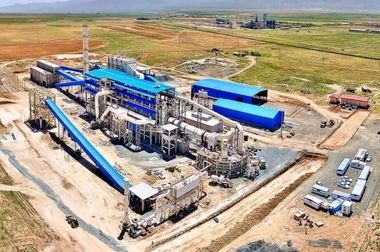 بازدید نمایندگان استان همدان در مجلس از غرفه صبانور در اولین نمایشگاه معدن کشور