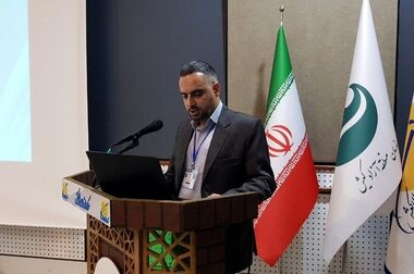  دریافت گواهی ارائه پوسترهای پیش بینی نرخ تولید آهن اسفنجی به روش میدرکس و ارزیابی امکان بازیابی حرارت اتلافی در روش احیای مستقیم  