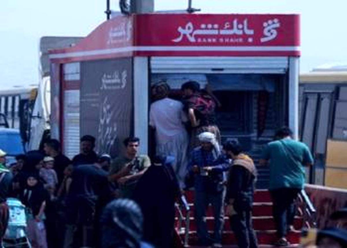 افزایش سقف برداشت از خودپردازهای بانک شهر مستقر در مسیر زائران اربعین