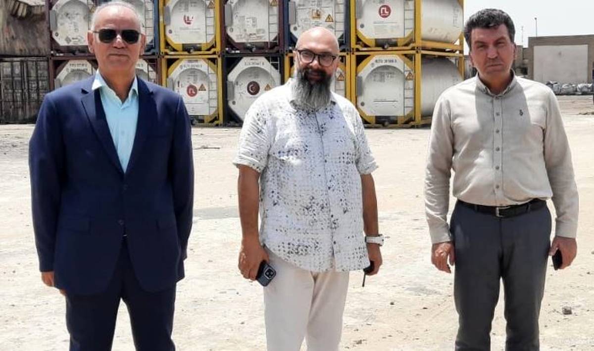 آمادگی شرکت بیمه دی برای پرداخت خسارت به بیمه گزاران بندر شهید رجایی/ بررسی و پرداخت خسارت در کمتر از ۴۸ ساعت