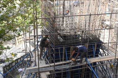 پایش عملکرد فنی و عمرانی منطقه یک با تأکید بر ارتقای کیفیت پروژه‌ها و ساماندهی معابر