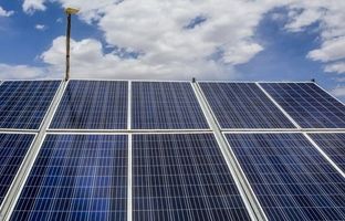 ایدرو تا پایان امسال ۵۰۰ مگاوات نیروگاه خورشیدی احداث می کند