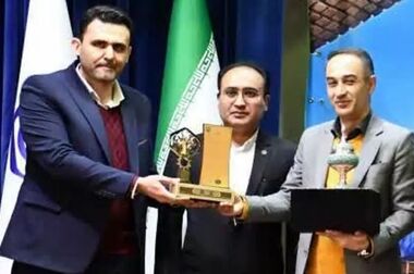 نگرش کارگروهی و جلسات توقفات؛ کلید موفقیت فولاد کویر در افزایش بهره‌وری و رضایت مشتریان