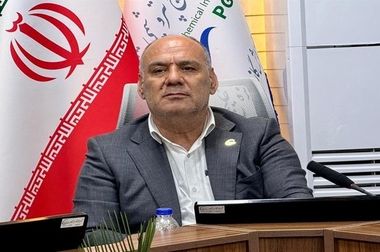  ارائه گزارش عملکرد واحدها در نخستین جلسه: اولویت‌ها برای رفع نواقص مشخص شد / صادقی در نخستین نشست مدیران: مسیر موفقیت از هم‌افزایی و اعتماد می‌گذرد