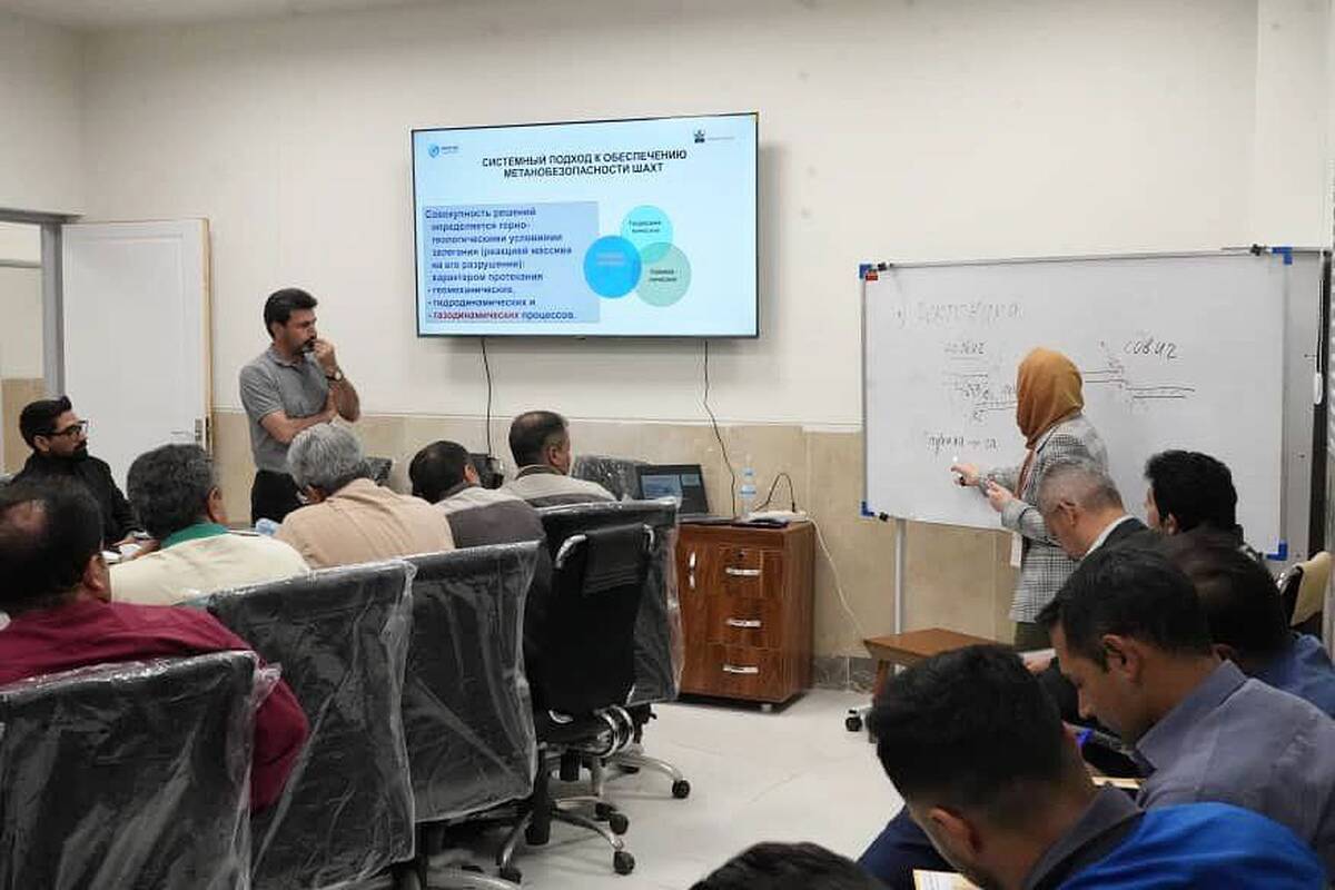 آغاز دوره تخصصی «هواشناسی و تهویه معادن» با حضور استادان روسی در طبس