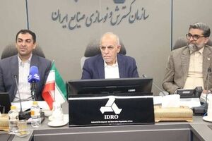 بررسی راهکارهای رفع موانع زنجیره ارزش و کاهش هزینه‌های حمل‌ونقل در توسعه دریامحور