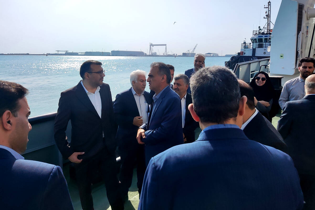 بازدید مدیر عامل اموال تملیکی از گمرک و اداره بندر استان بوشهر
