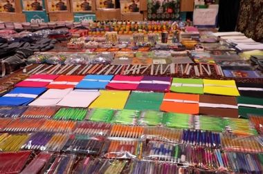  بزرگراه شهید هاشمی با ۲۱۶ پرچم، تمثال شهدا و نورپردازی ویژه آراسته شد