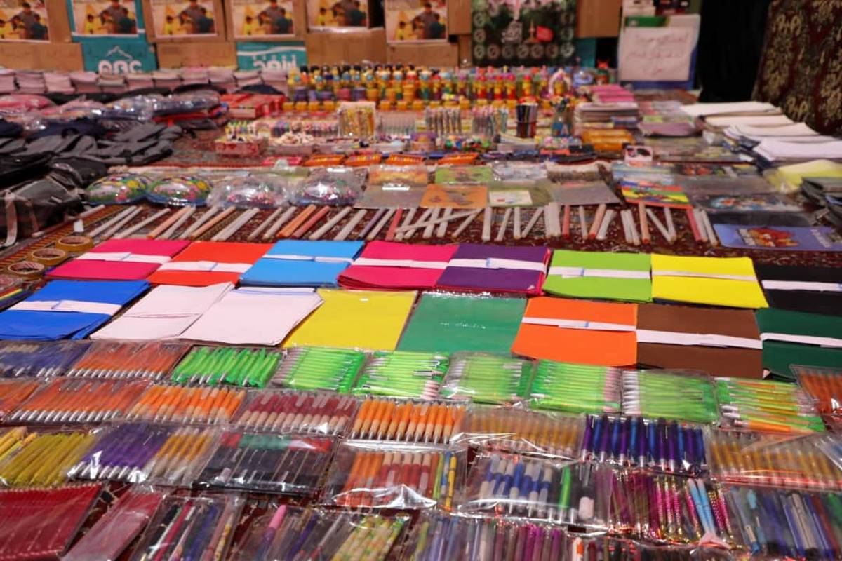 ‍ توزیع بیش از ۵ هزار بسته نوشت‌افزار در مرحله دوم طرح «نسیم مهربانی» در منطقه ۱۹