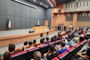 حضور مدیرعامل و اعضای هیئت مدیره منطقه آزاد انزلی در جمع تجار مجتمع ونوس