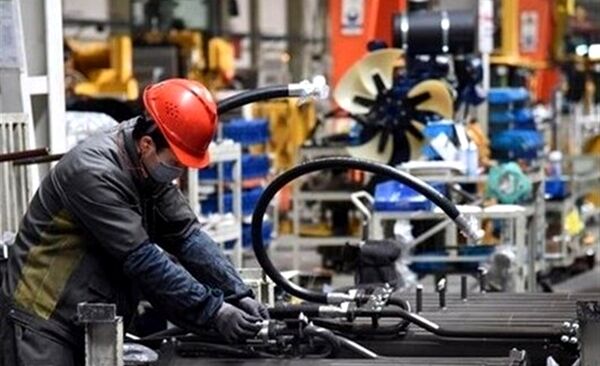 جزئیات جدید از بسته‌های حمایتی دولت برای کسب‌وکارها/ دولت سهم بیمه کارفرما را بدهد تا تعدیل نیرو متوقف شود