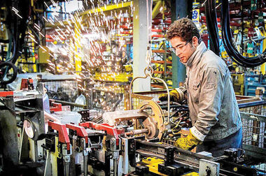 کارنامه خودروسازان در نخستین ماه سال/ ۴۴ هزار دستگاه خودرو تولید شد