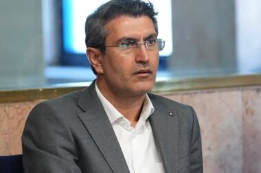  اعزام کاروان خودرویی خودپردازهای سیار بانک سینا به نقاط مرزی کشور به مناسبت اربعین