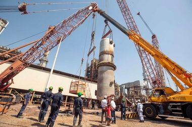 اعطای نشان اقتصاد مقاومتی به مدیرعامل شرکت نفت ستاره خلیج فارس