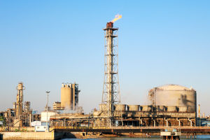 ۶ طرح پتروشیمی آماده بهره برداری است/۸ طرح فاینانس می گیرند