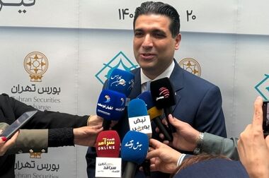 بزرگ‌ترین عرضه اولیه تاریخ بازار سرمایه در راه است/صندوق‌های انرژی خورشیدی برای اولین بار در بورس تهران عرضه می‌شود