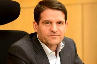 صنعت پتروشیمی به مرز ۱۰۰ میلیون تن ظرفیت تولید رسید/ ۱۵ طرح جدید تا پایان سال به بهره‌برداری می‌رسد