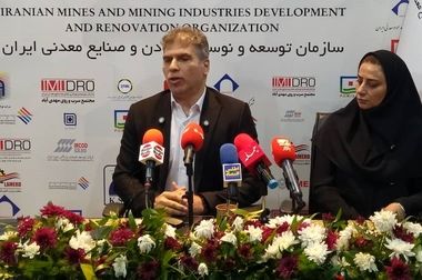 تاکید نماینده رئیس‌جمهور بر رفع موانع توسعه نیروگاه‌های خورشیدی در صنایع معدنی /حمایت دولت از شتاب‌دهی به احداث نیروگاه‌های تجدیدپذیر