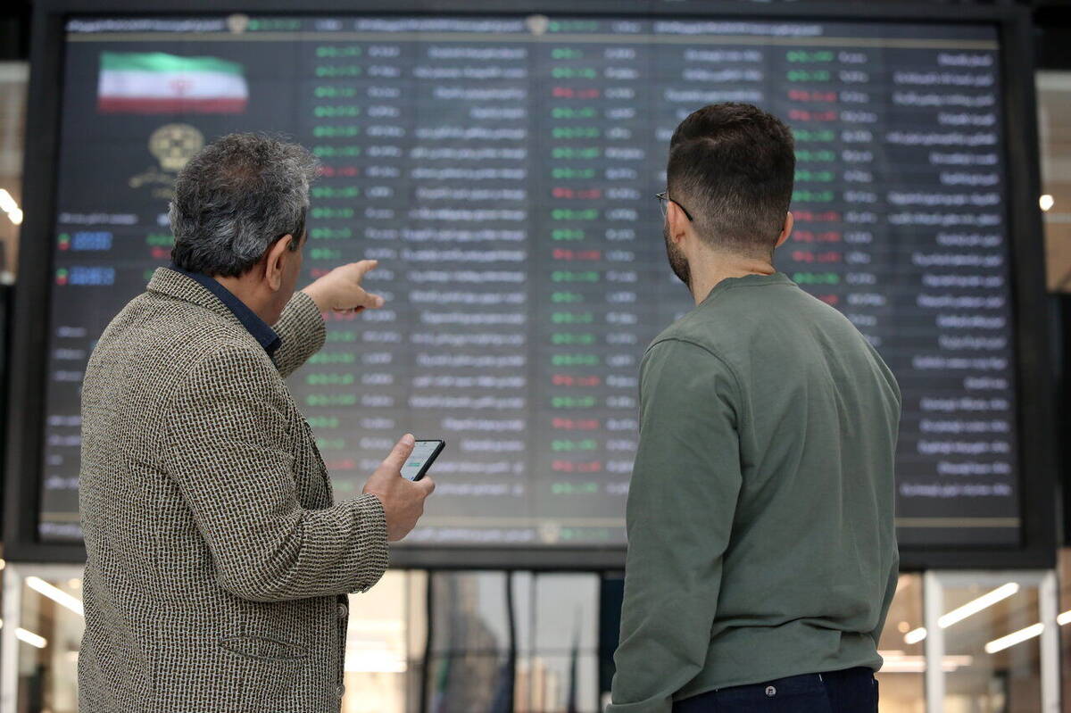 احتمال ریزش مجدد بازار بورس در پی عرضه سنگین از سوی حقوقی‌ها