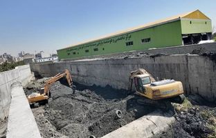 تخلیه  یکهزارمتر مکعب  رسوب از حوضچه رسوبگیر آریافر