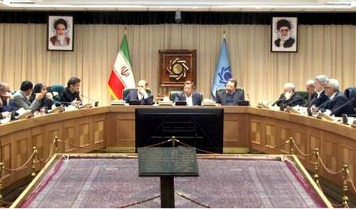 تامین پایدار کالاهای اساسی و حفظ ثبات و آرامش بازار / پایش مستمر بازارکالاهای اساسی در کارگروه «تضمین امنیت غذایی و بهبود معیشت مردم»