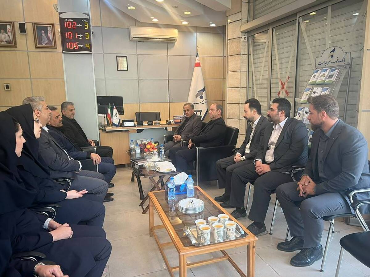تأکید سرپرست مدیریت عامل بانک سرمایه بر تداوم مسیر رشد بانک با محوریت سرمایه انسانی و مشتری‌مداری
