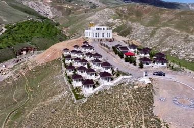 خبر خوب| آغاز اولین برداشت محصول گردو از باغات ۲۳۵۰ هکتاری شرکت آریا دشت در منطقه آزاد ماکو