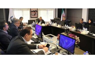 حضور سرپرست مدیریت عامل، هیأت عامل و جمعی از مدیران بانک سرمایه بر مزار شهید حاج قاسم سلیمانی