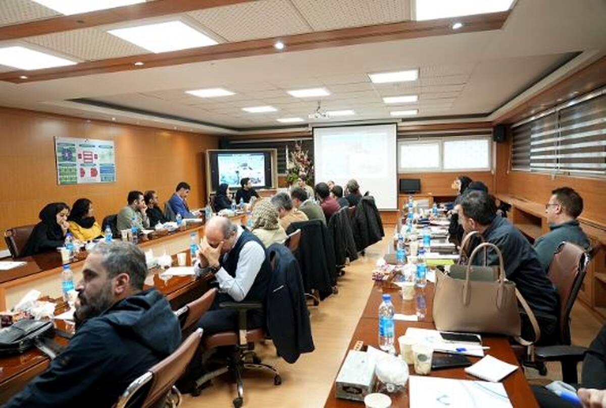 دوره تخصصی تلفیق داده‌های اکتشافی و بهینه‌سازی تعیین نقاط حفاری در تهران