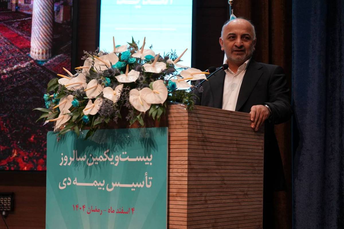 بیمه نامه صادره در بیمه دی ۳۷ برابر بیشتر از متوسط صنعت بود/ بیمه گزاران شرکت ۹۶ درصد افزایش داشته است