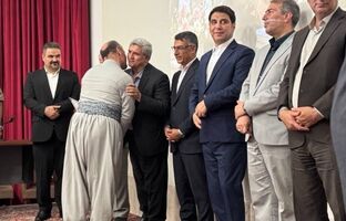  برگزاری آیین تکریم بازنشستگان با حضور استاندار کردستان و مسئولان بیمه دی