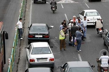  ۹۲۸ خودرو فرسوده و رها شده در پایتخت به پارکینگ منتقل شد