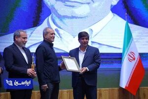 تقدیر رئیس‌جمهور از زرندی به پاس نقش‌آفرینی فولاد مبارکه در اقتصاد ملی