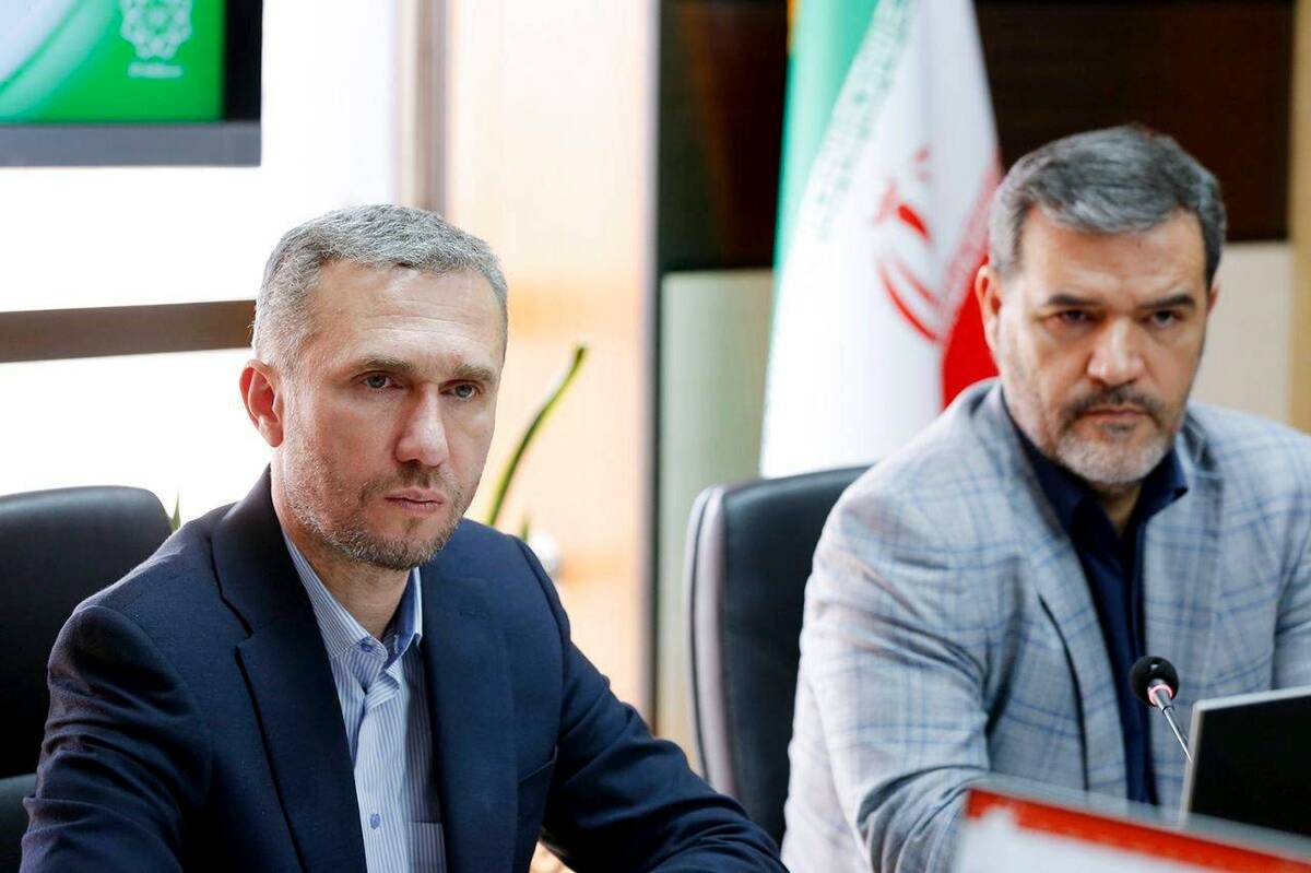 بررسی احداث مجتمع‌های ایستگاهی مترو و پارکینگ‌های خودرویی در منطقه ۵