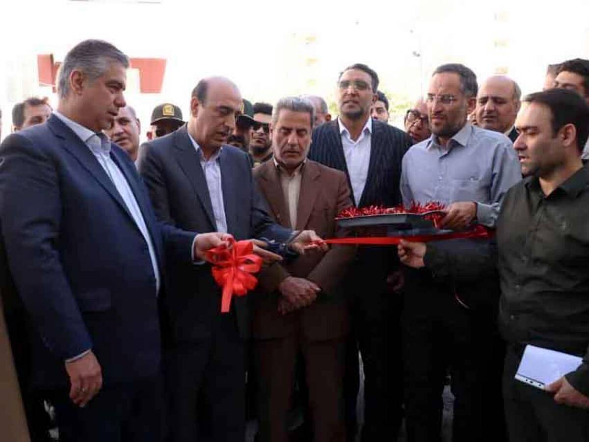 افتتاح فاز نخست پروژه تامین اعتبار شده نهضت ملی توسط بانک مسکن در شهر مهاجران/ قدردانی از بانک مسکن به دلیل تامین مالی به هنگام پروژه