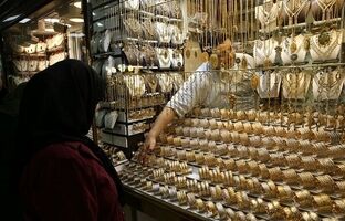 بررسی وضعیت بازار در یک هفته گذشته/ قیمت‌ سکه و طلا از مسیر کاهشی دور زد