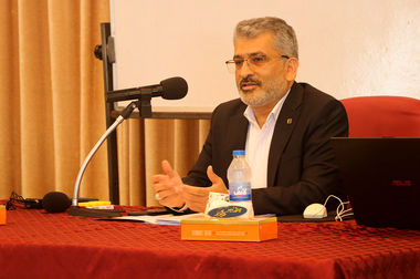 حمایت هدفمند و مستمر از پروژه‌های دارای پیشرفت فیزیکی مناسب/ تکمیل و فروش اقساطی پروژه های نهضت ملی اولویت ماست